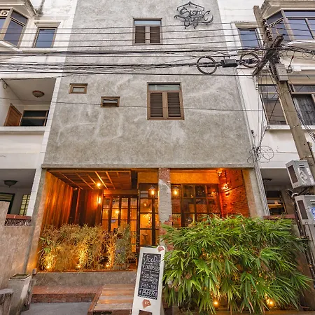 Siam Plug In Hostel